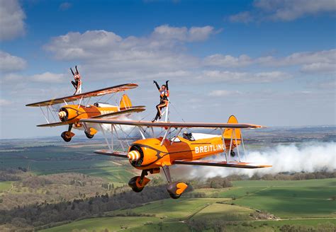 aerosuperbatics wingwalkers
